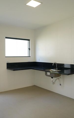 Casa à venda com 130m², 3 quartos e 2 vagas Casa à venda com 130m², 3 quartos e 2 vagasCozinha