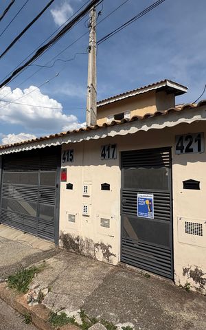 Casa à venda com 2400m², 8 quartos e 20 vagasPlaquinha instalada COD ZDSQ-469