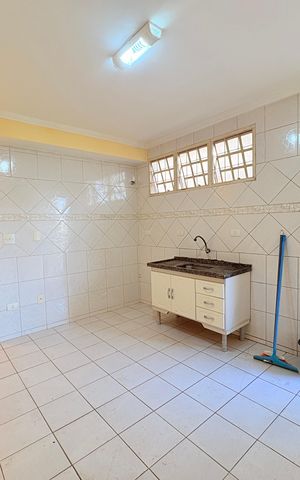 Casa à venda com 2400m², 8 quartos e 20 vagasSala