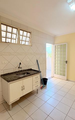Casa à venda com 2400m², 8 quartos e 20 vagasCozinha
