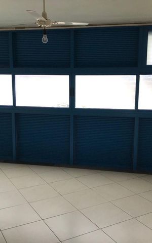 Apartamento à venda com 116m², 3 quartos e sem vaga Apartamento à venda com 116m², 3 quartos e sem vagaSala