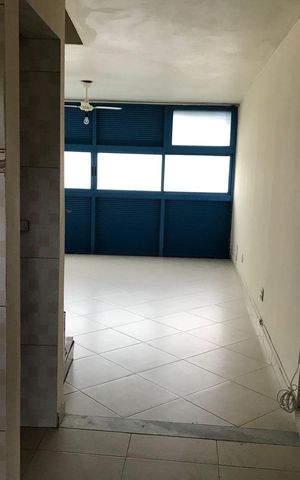 Apartamento à venda com 116m², 3 quartos e sem vaga Apartamento à venda com 116m², 3 quartos e sem vagaSala