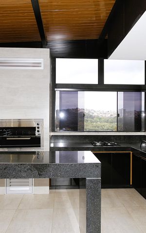 Apartamento à venda com 164m², 3 quartos e 2 vagasChurrasqueira