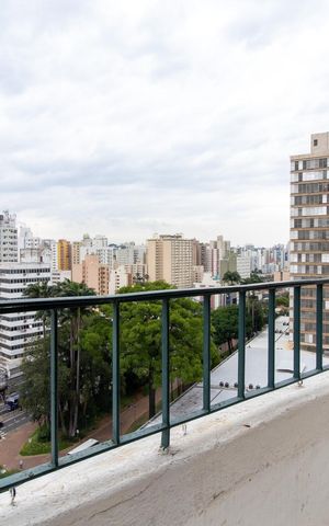 Apartamento à venda com 88m², 3 quartos e 1 vaga Apartamento à venda com 88m², 3 quartos e 1 vagaVaranda