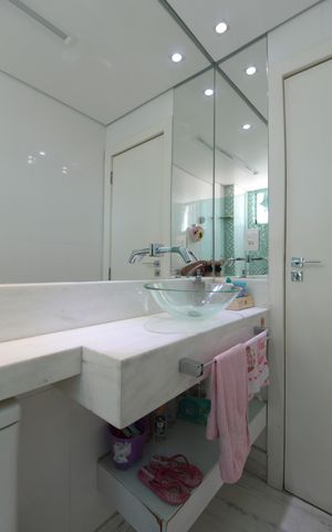Apartamento à venda com 95m², 3 quartos e 2 vagasBanheiro Social
