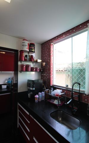 Apartamento à venda com 95m², 3 quartos e 2 vagasCozinha e Área de Serviço