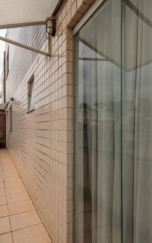 Apartamento à venda com 180m², 4 quartos e 4 vagas Apartamento à venda com 180m², 4 quartos e 4 vagasVaranda