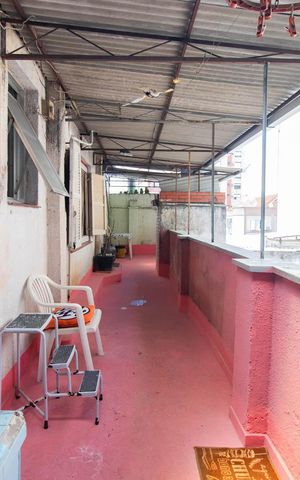 Apartamento à venda com 138m², 3 quartos e sem vagaÁrea de Serviço