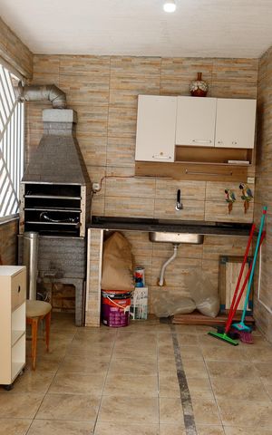 Casa para alugar com 170m², 3 quartos e 2 vagas Casa para alugar com 170m², 3 quartos e 2 vagasÁrea Externa