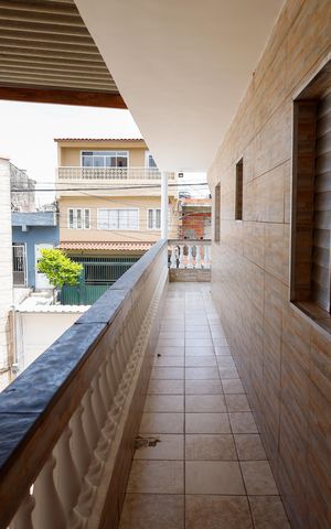 Casa para alugar com 170m², 3 quartos e 2 vagas Casa para alugar com 170m², 3 quartos e 2 vagasÁrea Externa