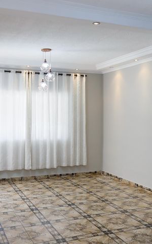 Casa para alugar com 170m², 3 quartos e 2 vagas Casa para alugar com 170m², 3 quartos e 2 vagasSala