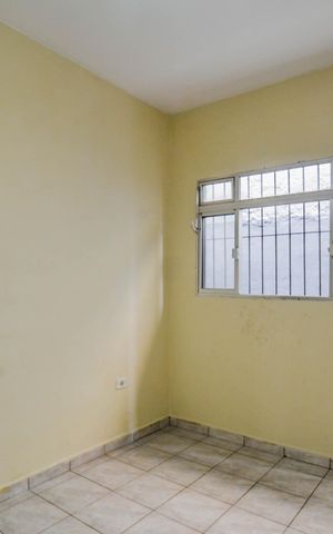 Casa à venda com 150m², 1 quarto e 1 vaga Casa à venda com 150m², 1 quarto e 1 vagaSala