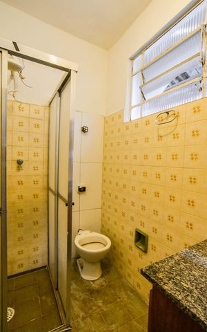 Casa à venda com 150m², 1 quarto e 1 vaga Casa à venda com 150m², 1 quarto e 1 vagaBanheiro