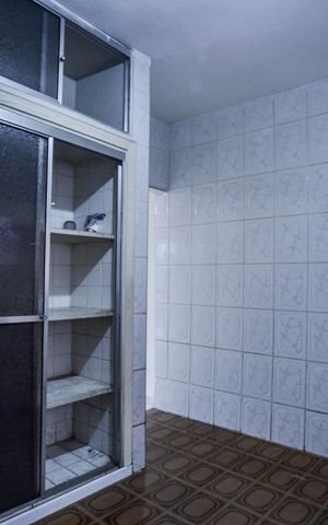 Casa à venda com 150m², 1 quarto e 1 vaga Casa à venda com 150m², 1 quarto e 1 vagaCozinha
