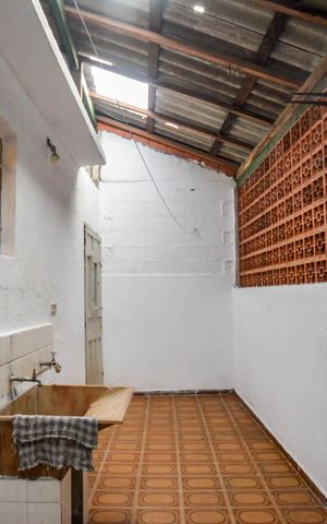Casa à venda com 150m², 1 quarto e 1 vaga Casa à venda com 150m², 1 quarto e 1 vagaÁrea de Serviço
