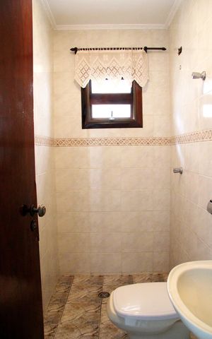 Casa para alugar com 220m², 3 quartos e 2 vagasLavabo