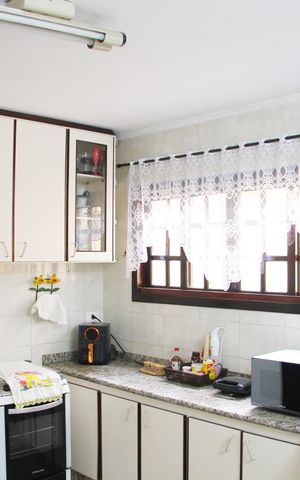 Casa para alugar com 220m², 3 quartos e 2 vagasCozinha