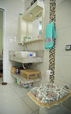 Casa à venda com 192m², 3 quartos e 3 vagasBanheiro da Suíte 