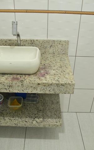 Casa à venda com 192m², 3 quartos e 3 vagasBanheiro de Serviço