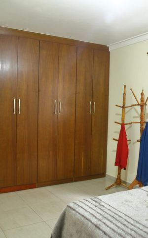 Casa à venda com 192m², 3 quartos e 3 vagasSuíte