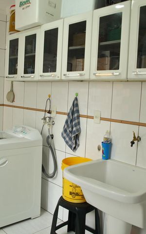 Casa à venda com 192m², 3 quartos e 3 vagasÁrea de Serviço