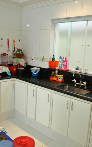 Casa à venda com 192m², 3 quartos e 3 vagasCozinha