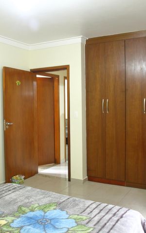 Casa à venda com 192m², 3 quartos e 3 vagasSuíte