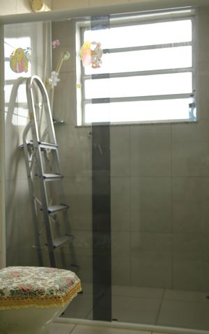 Casa à venda com 192m², 3 quartos e 3 vagasBanheiro da Suíte 