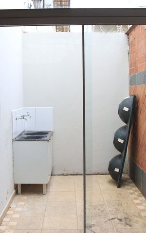 Casa para alugar com 115m², 2 quartos e 2 vagasÁrea de Serviço