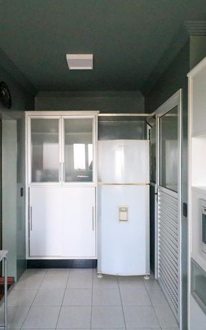 Apartamento à venda com 141m², 1 quarto e 2 vagas Apartamento à venda com 141m², 1 quarto e 2 vagasCozinha