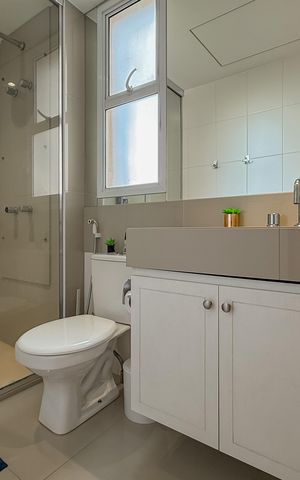 Apartamento à venda com 94m², 3 quartos e 2 vagas Apartamento à venda com 94m², 3 quartos e 2 vagasBanheiro Social
