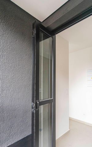 Apartamento à venda com 92m², 2 quartos e 2 vagas Apartamento à venda com 92m², 2 quartos e 2 vagasVaranda da Área de Serviço