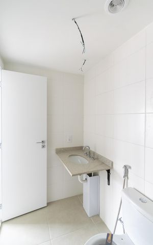 Apartamento à venda com 81m², 3 quartos e 1 vaga Apartamento à venda com 81m², 3 quartos e 1 vagaBanheiro da Suíte