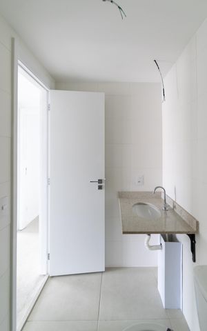 Apartamento à venda com 81m², 3 quartos e 1 vaga Apartamento à venda com 81m², 3 quartos e 1 vagaBanheiro Social