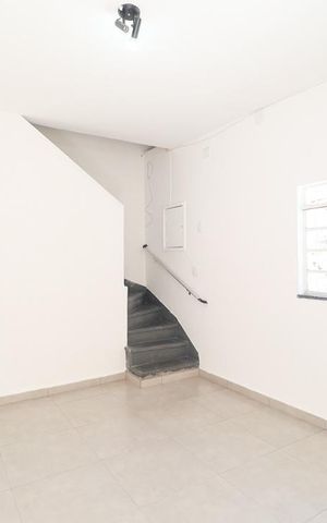 Casa para alugar com 80m², 2 quartos e 1 vaga Casa para alugar com 80m², 2 quartos e 1 vagaSala