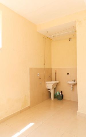 Casa para alugar com 80m², 2 quartos e 1 vaga Casa para alugar com 80m², 2 quartos e 1 vagaÁrea de serviço