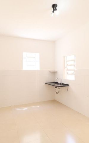 Casa para alugar com 80m², 2 quartos e 1 vaga Casa para alugar com 80m², 2 quartos e 1 vagaCozinha