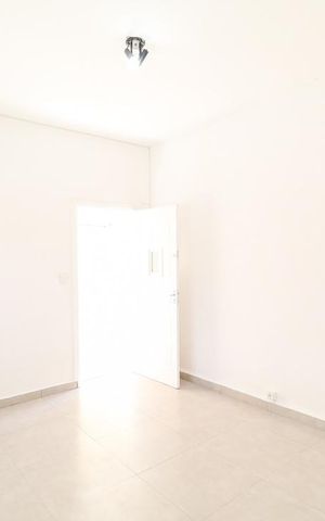 Casa para alugar com 80m², 2 quartos e 1 vaga Casa para alugar com 80m², 2 quartos e 1 vagaSala