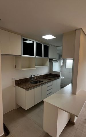 Apartamento à venda com 70m², 2 quartos e 2 vagas Apartamento à venda com 70m², 2 quartos e 2 vagasCozinha
