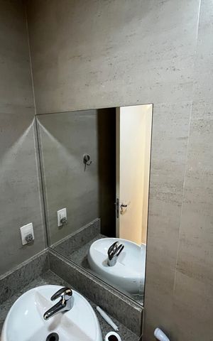 Apartamento à venda com 70m², 2 quartos e 2 vagas Apartamento à venda com 70m², 2 quartos e 2 vagasBanheiro Social