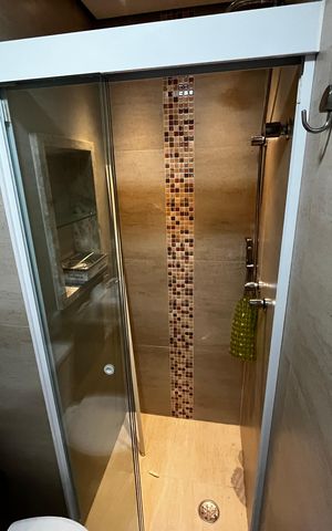 Apartamento à venda com 70m², 2 quartos e 2 vagas Apartamento à venda com 70m², 2 quartos e 2 vagasBanheiro Social