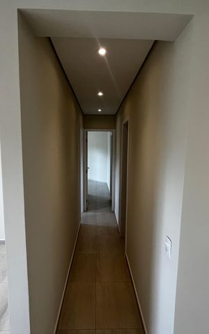 Apartamento à venda com 70m², 2 quartos e 2 vagas Apartamento à venda com 70m², 2 quartos e 2 vagasCorredor