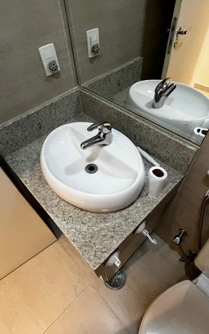 Apartamento à venda com 70m², 2 quartos e 2 vagas Apartamento à venda com 70m², 2 quartos e 2 vagasBanheiro Social