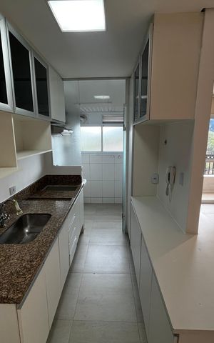 Apartamento à venda com 70m², 2 quartos e 2 vagas Apartamento à venda com 70m², 2 quartos e 2 vagasCozinha