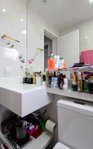 Apartamento à venda com 48m², 2 quartos e 1 vagaBanheiro Social