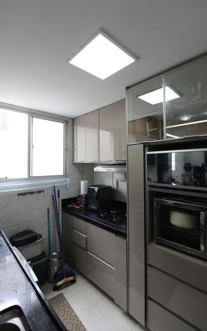 Apartamento à venda com 48m², 2 quartos e 1 vagaCozinha e Área de Serviço