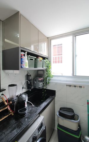 Apartamento à venda com 48m², 2 quartos e 1 vagaCozinha e Área de Serviço