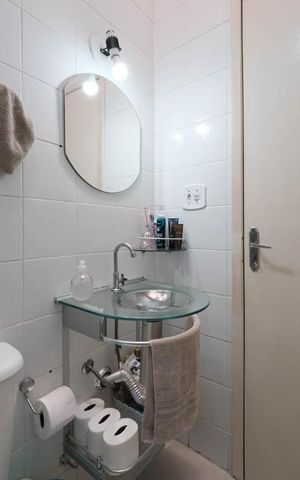 Casa à venda com 84m², 3 quartos e 2 vagasBanheiro Social