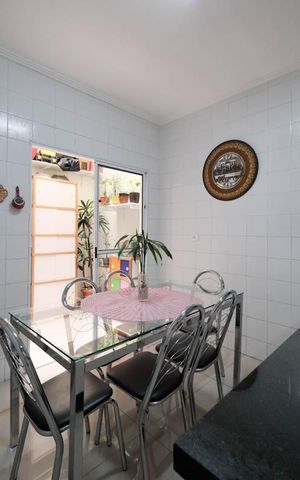 Casa à venda com 84m², 3 quartos e 2 vagasCozinha