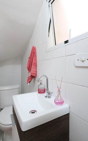 Casa à venda com 84m², 3 quartos e 2 vagasLavabo